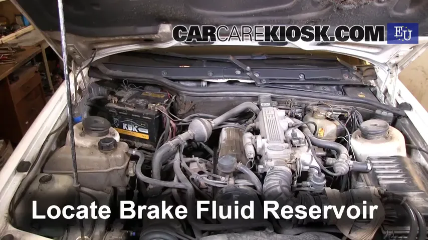 1994 Ford Scorpio GL 2.0L 4 Cyl. Brake Fluid